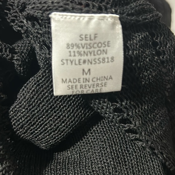 Nikki Lund knit top - Picture 4 of 4